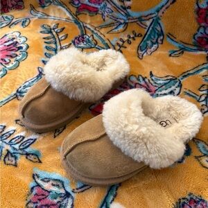 UGG Chestnut Kids Slippers